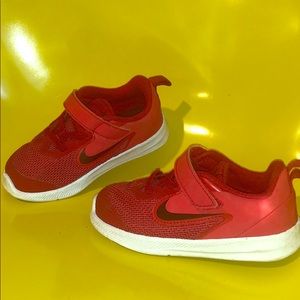 Children’s NIKES sneakers